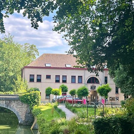 Haras Des Chartreux Hotel Estaimbourg Eksteriør billede