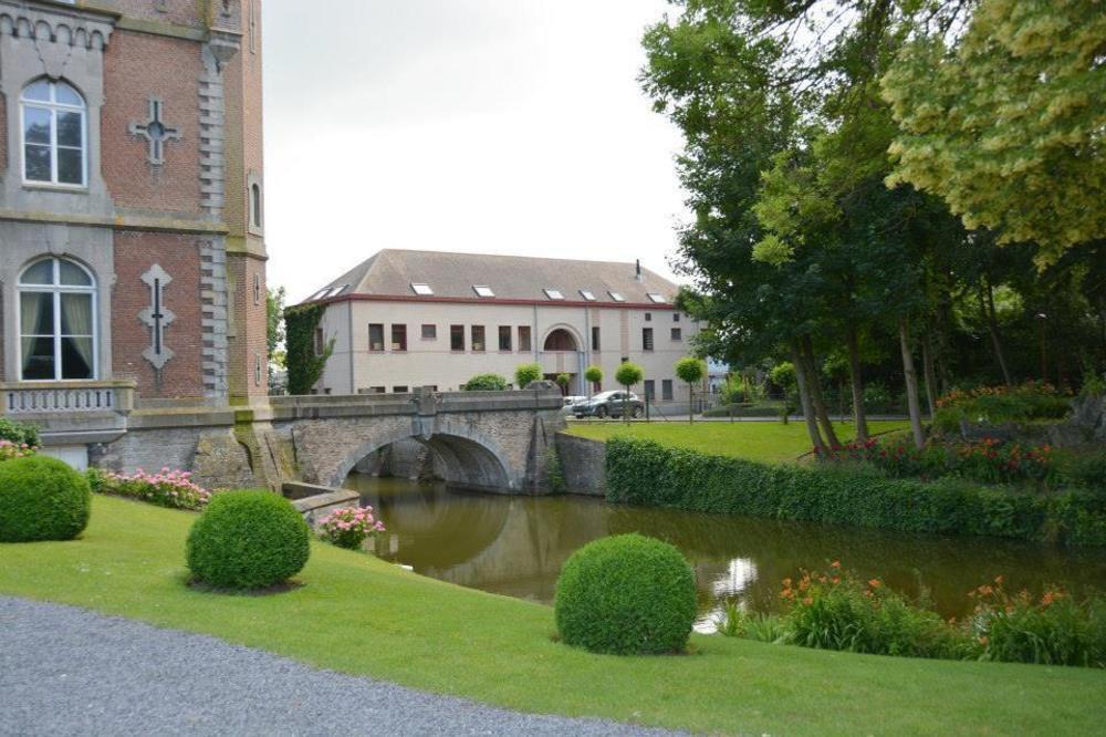 Haras Des Chartreux Hotel Estaimbourg Eksteriør billede