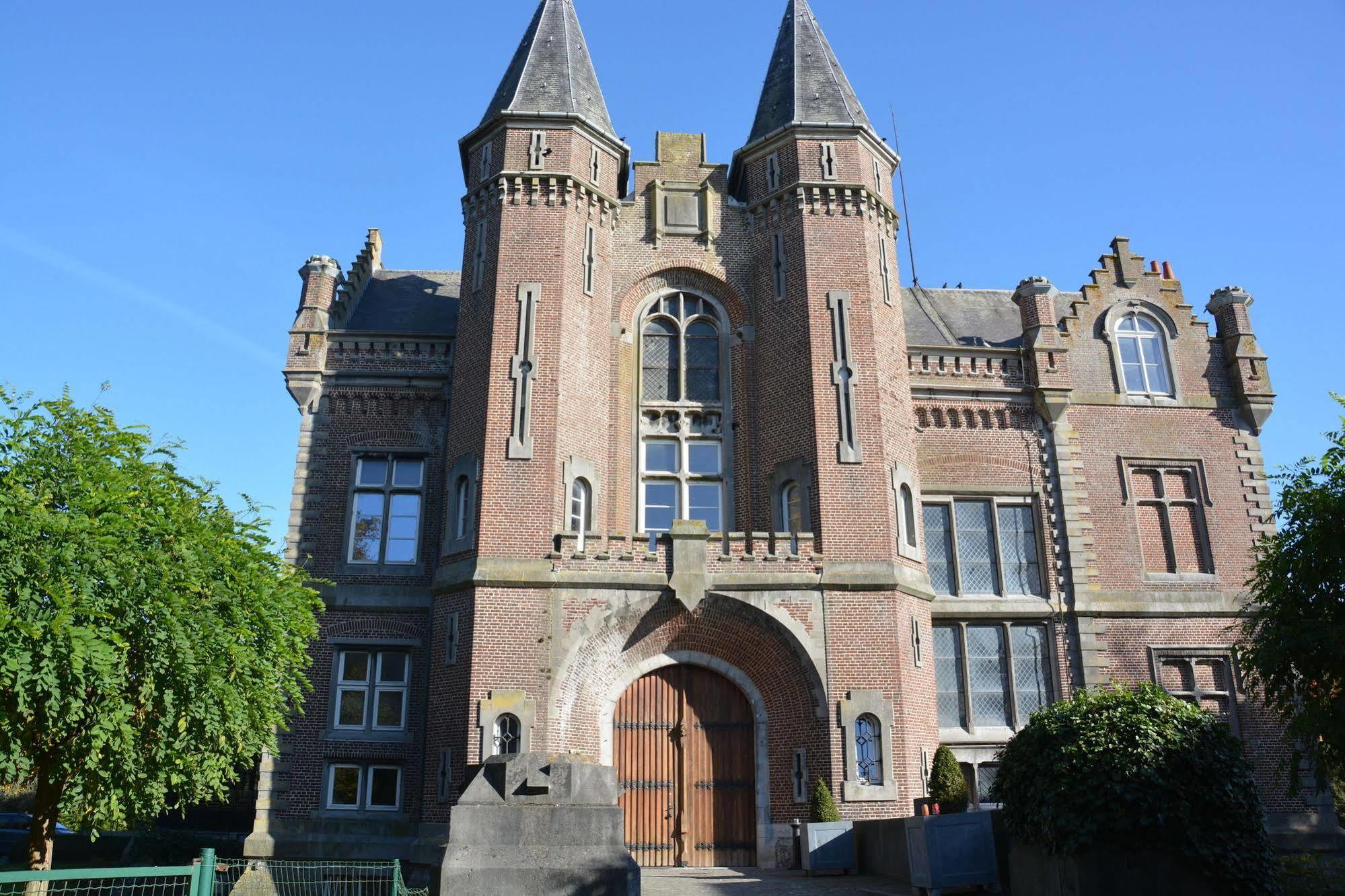 Haras Des Chartreux Hotel Estaimbourg Eksteriør billede